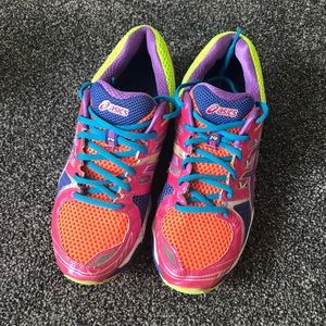 ASICS gel nimbus 14 running shoe